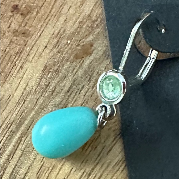 Turquoise Blue w/ Round Stone Above.  Lever Back Earrings. Silver Tone - Picture 2 of 5